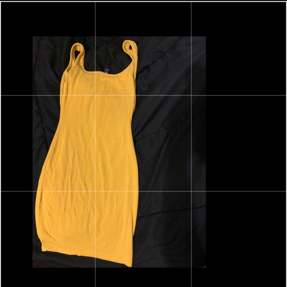 Yellow body-con summer dress